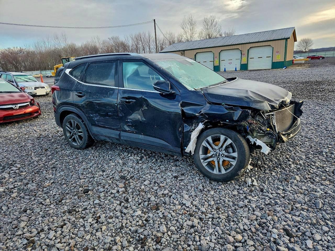 2023 KIA SELTOS S photo 4