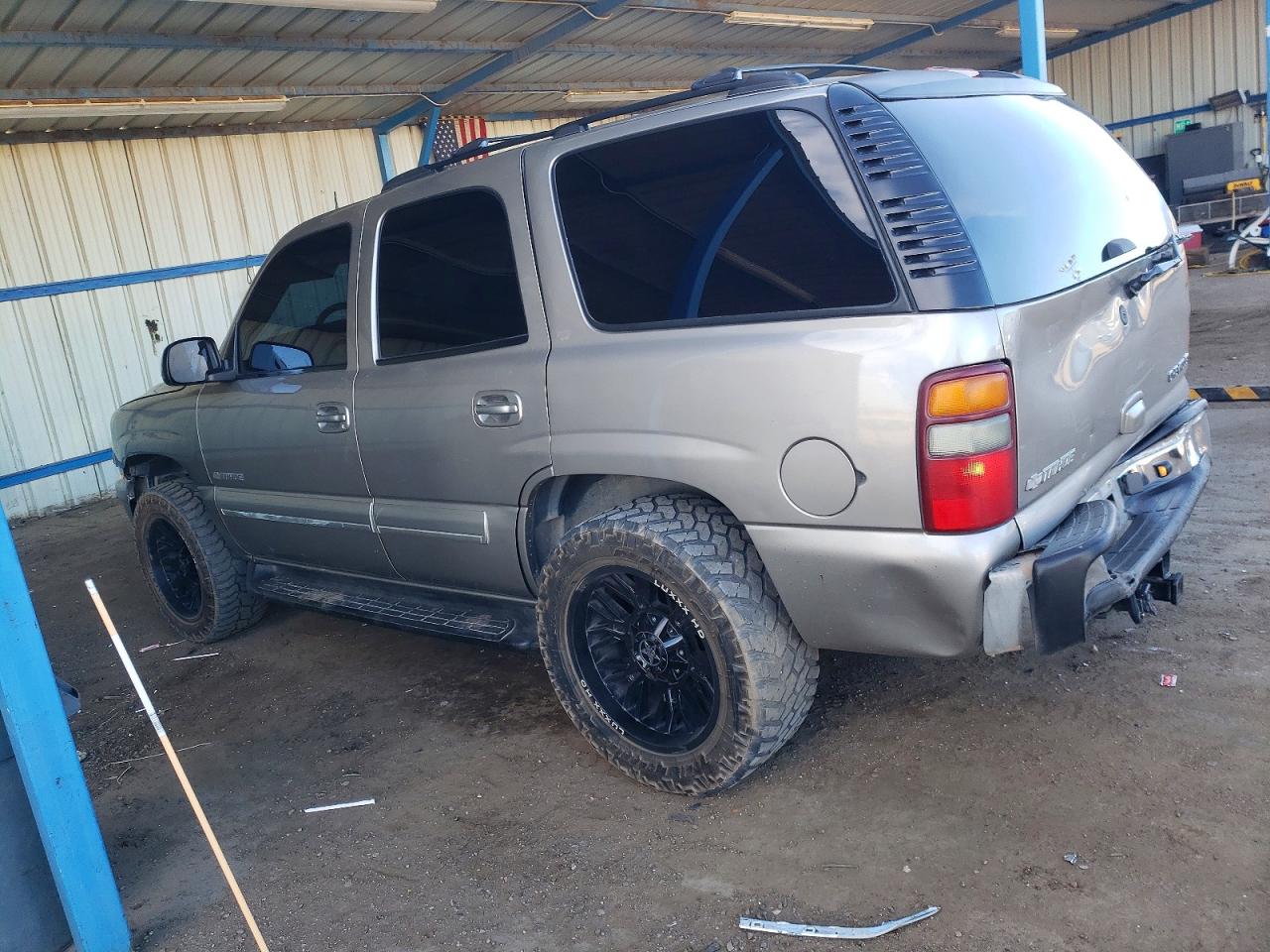 2003 CHEVROLET TAHOE K1500 photo 2