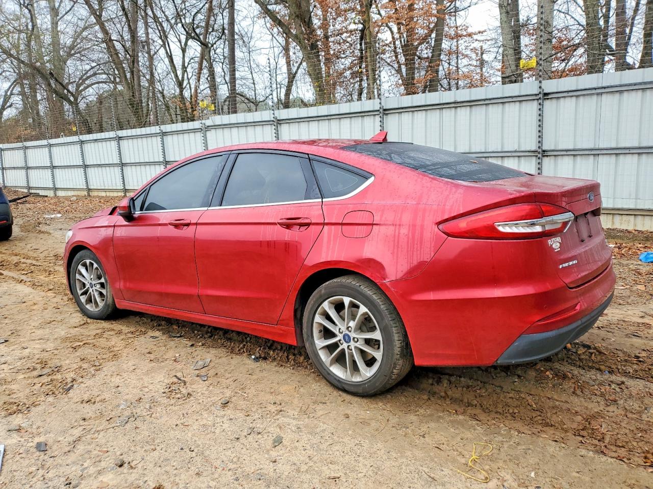 2020 FORD FUSION SE photo 2