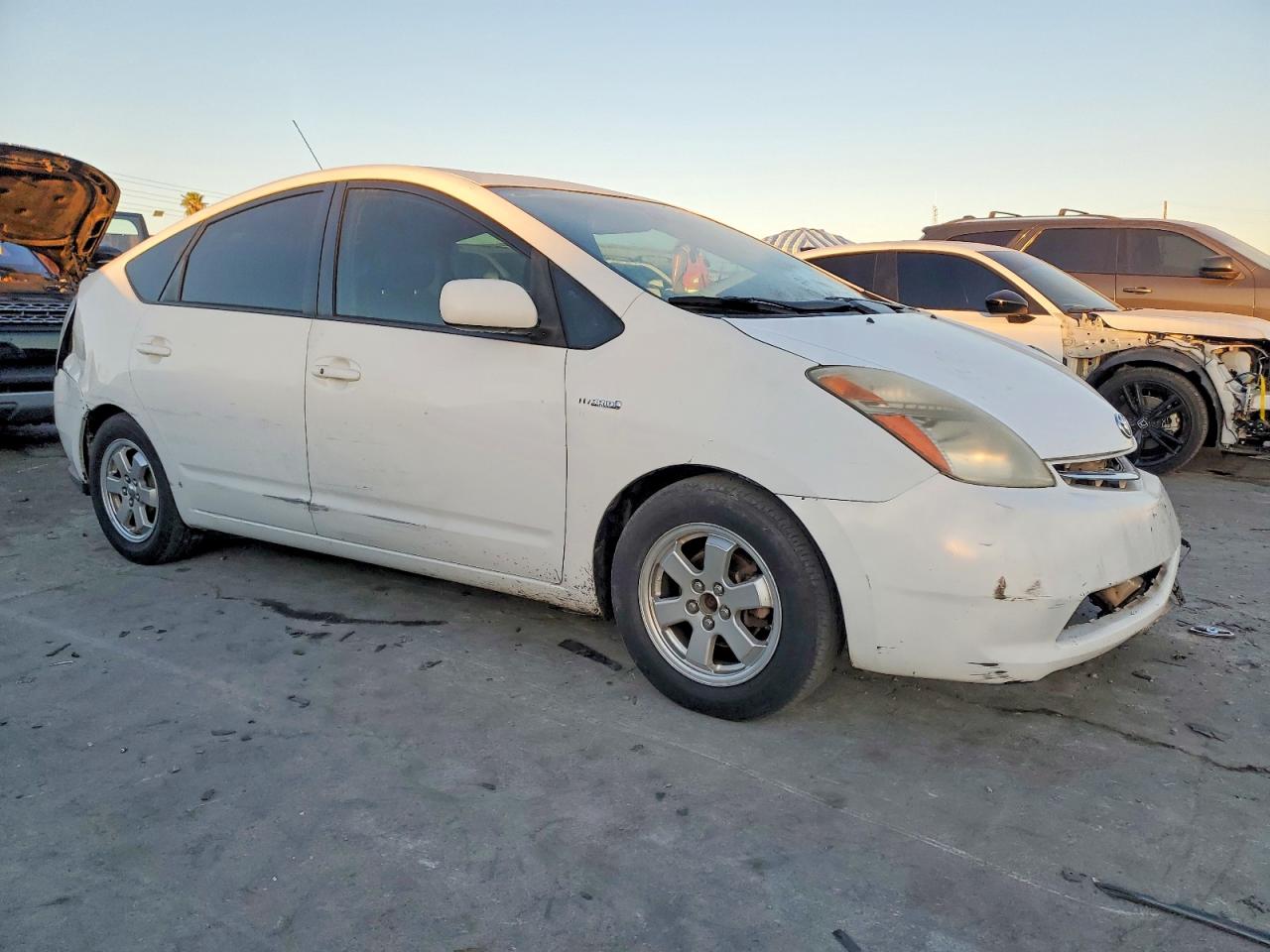 2008 TOYOTA PRIUS photo 4