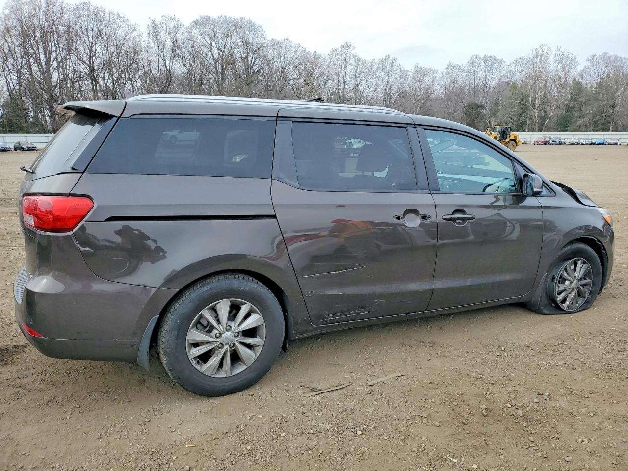 2016 KIA SEDONA LX photo 3