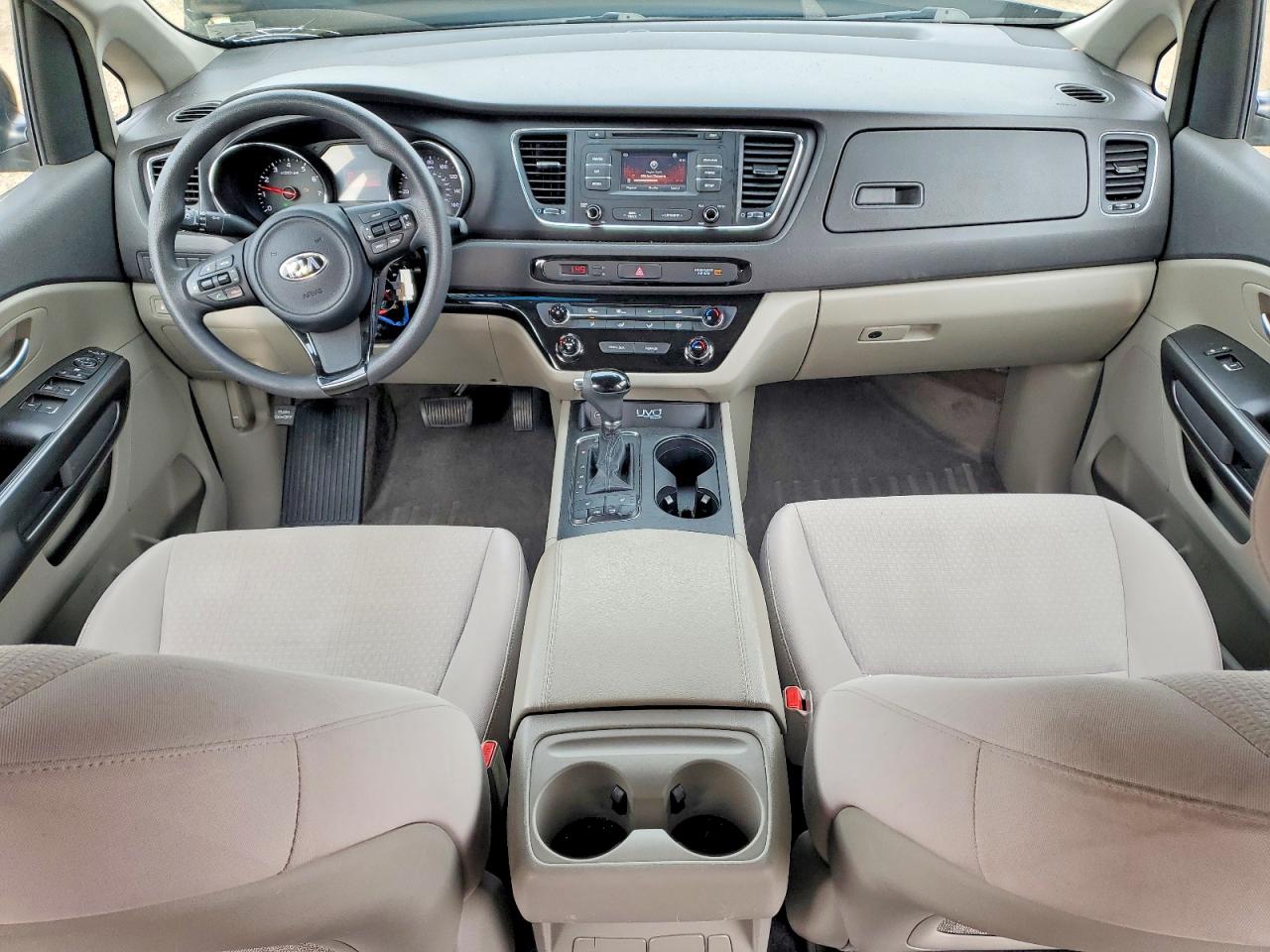 2016 KIA SEDONA LX photo 8