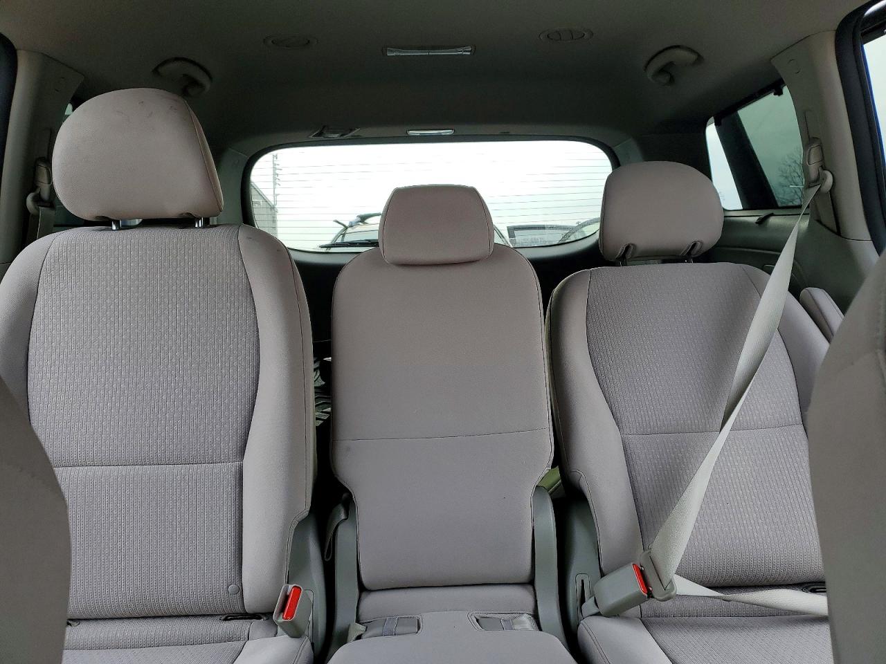 2016 KIA SEDONA LX photo 10