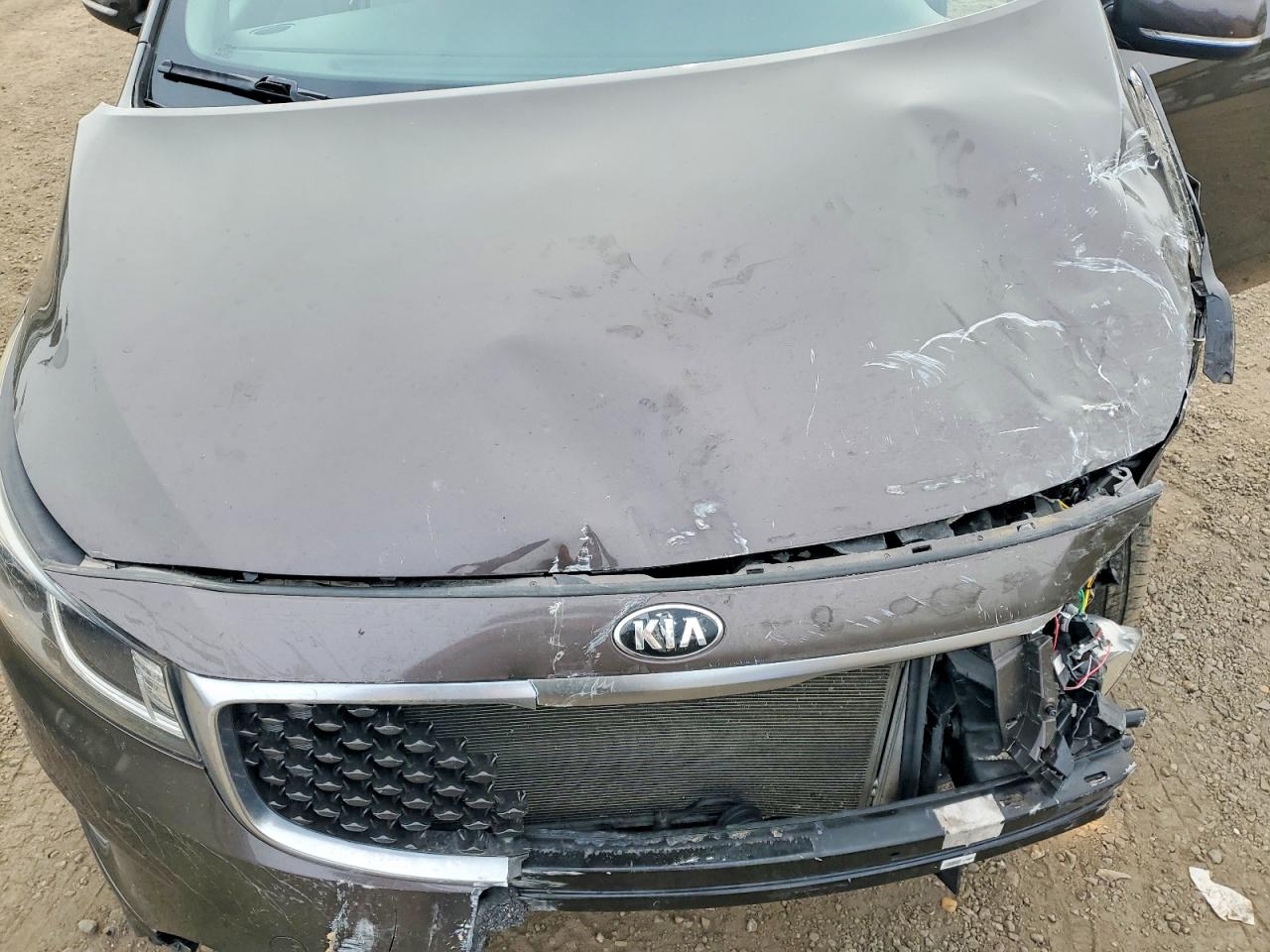 2016 KIA SEDONA LX photo 12