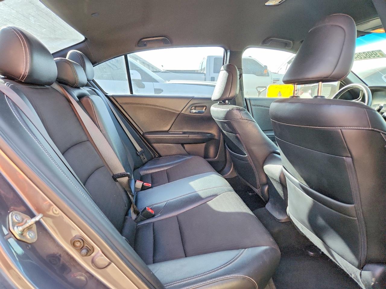 2016 HONDA ACCORD SPORT photo 10