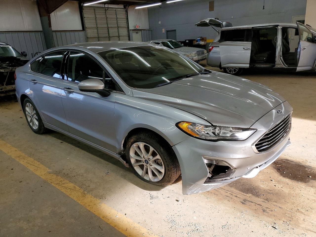 2020 FORD FUSION SE photo 4