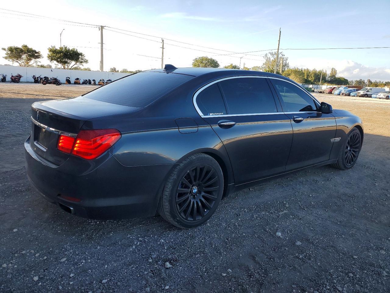 2012 BMW 750 LXI photo 5