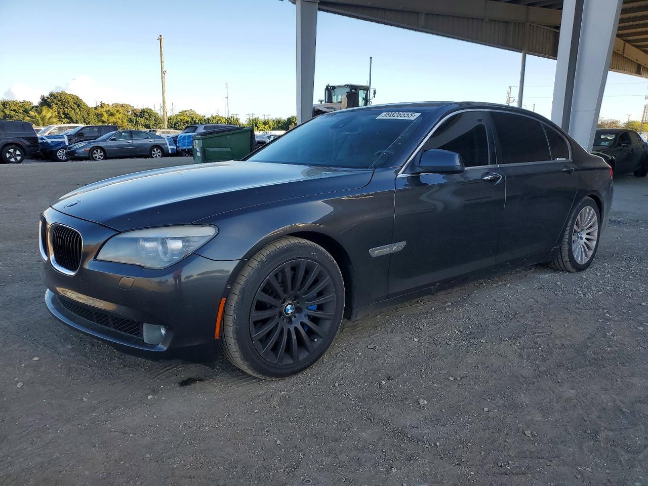 2012 BMW 750