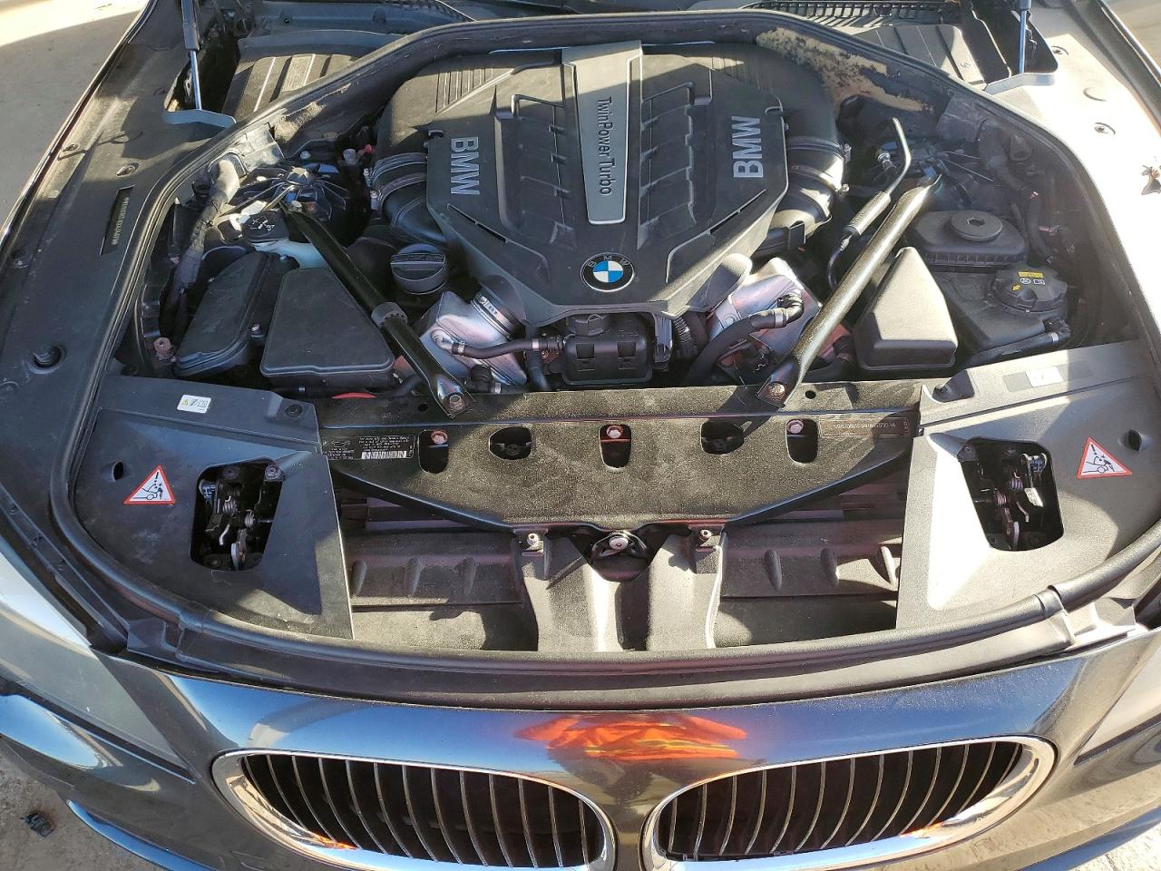 2012 BMW 750 LXI photo 21