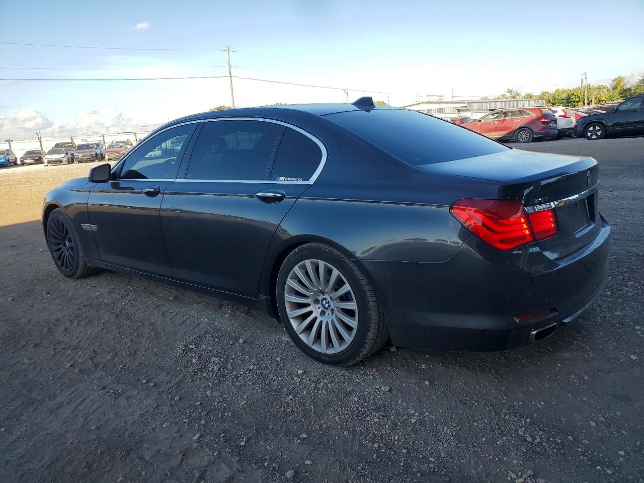 2012 BMW 750 LXI photo 3