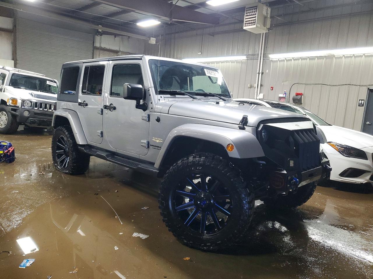2015 JEEP WRANGLER UNLIMITED SAHARA photo 4