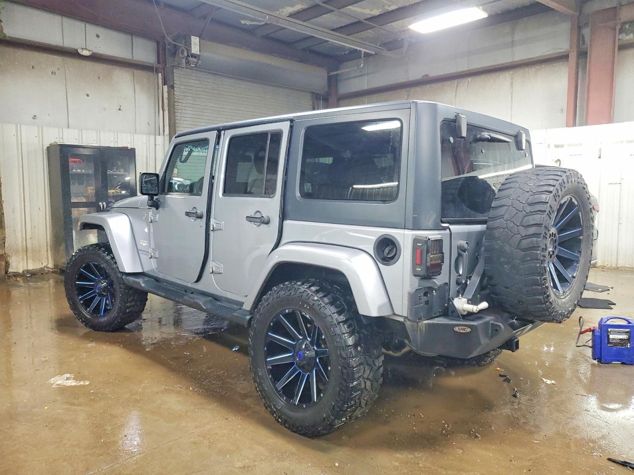 2015 JEEP WRANGLER UNLIMITED SAHARA photo 2