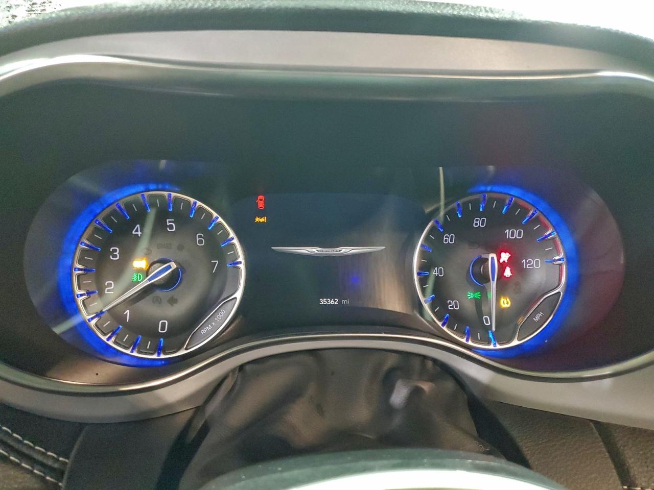 2025 CHRYSLER PACIFICA LIMITED photo 9