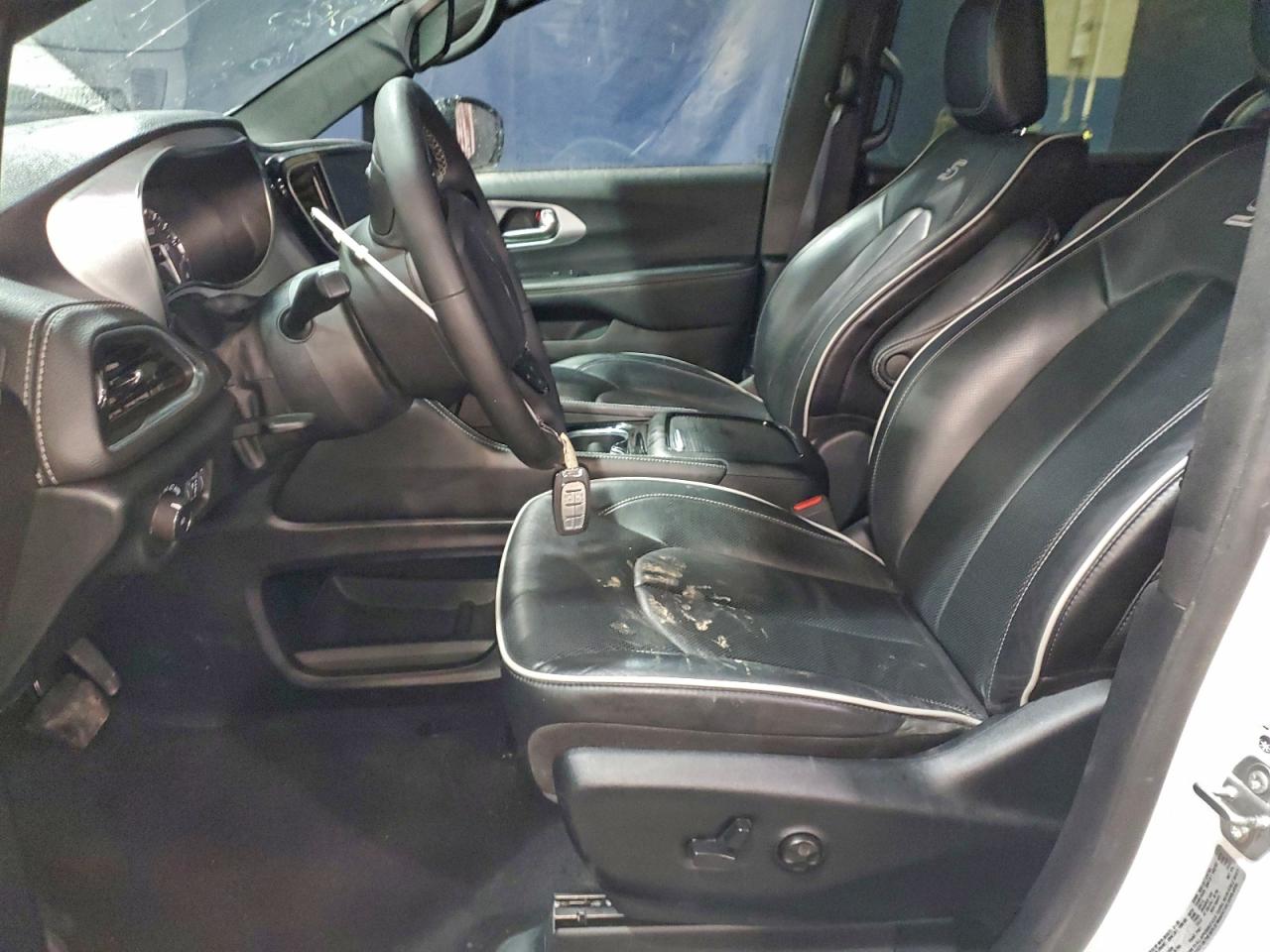 2025 CHRYSLER PACIFICA LIMITED photo 7