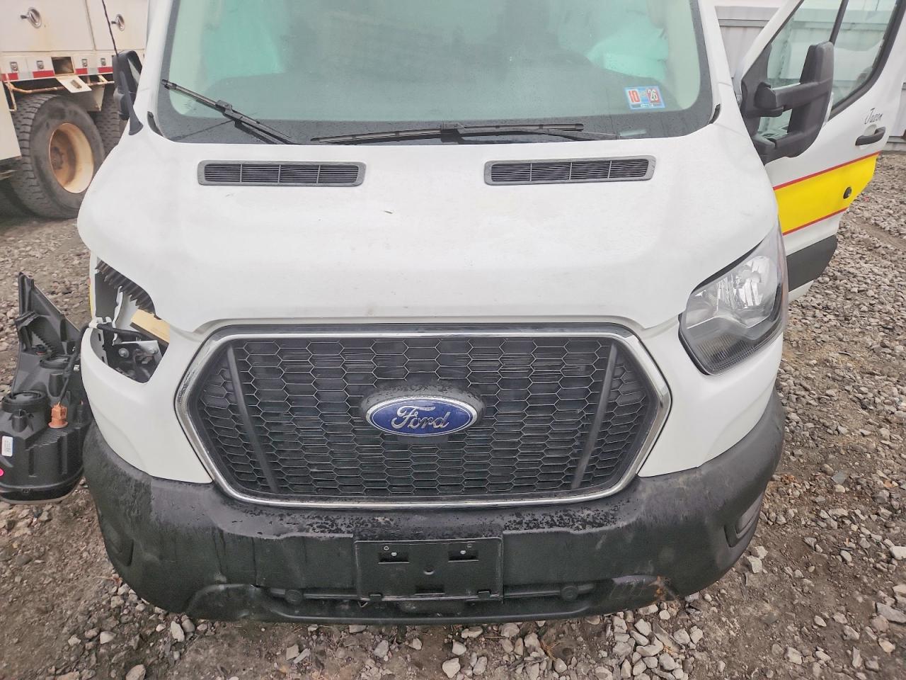 2025 FORD TRANSIT DELIVERY TRUCK photo 12