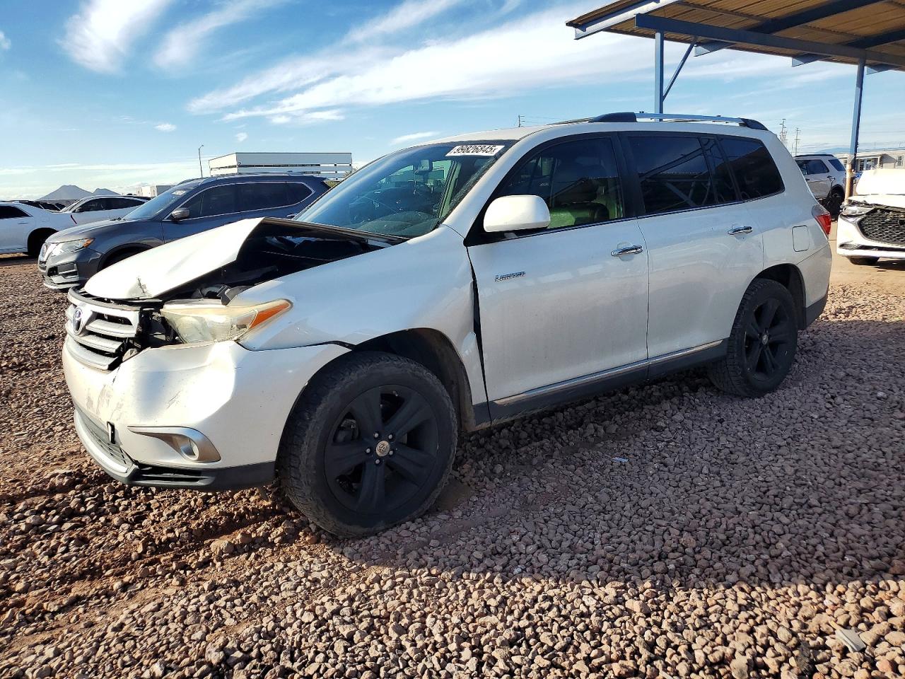 2013 TOYOTA HIGHLANDER