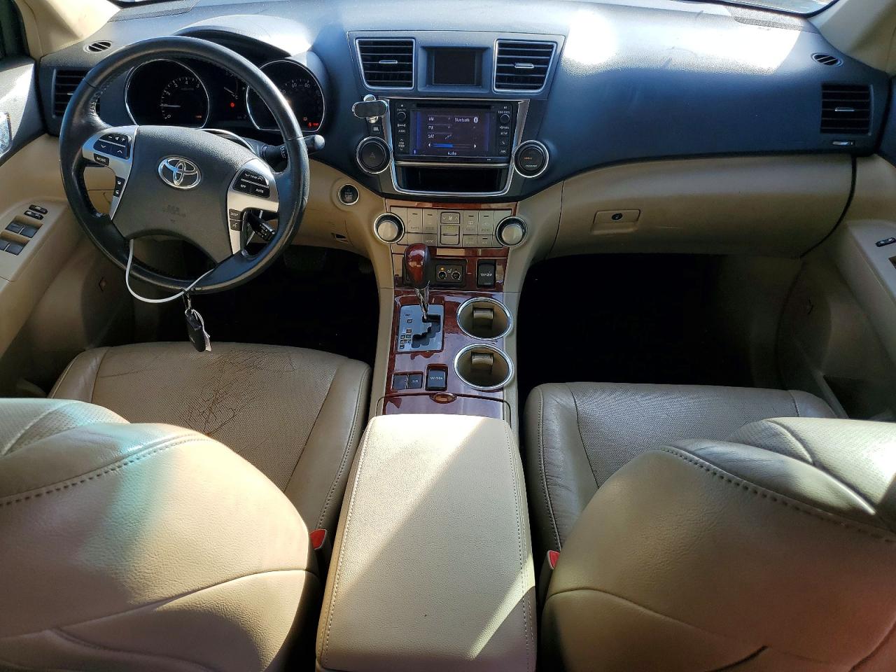 2013 TOYOTA HIGHLANDER LIMITED photo 8