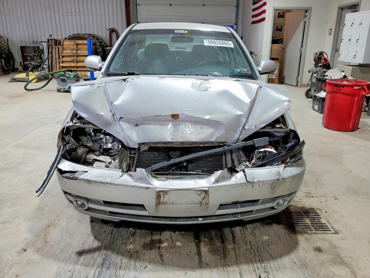 2004 HYUNDAI ELANTRA GLS photo 5