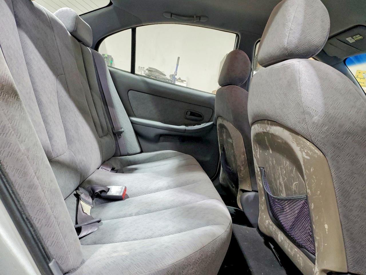 2004 HYUNDAI ELANTRA GLS photo 10