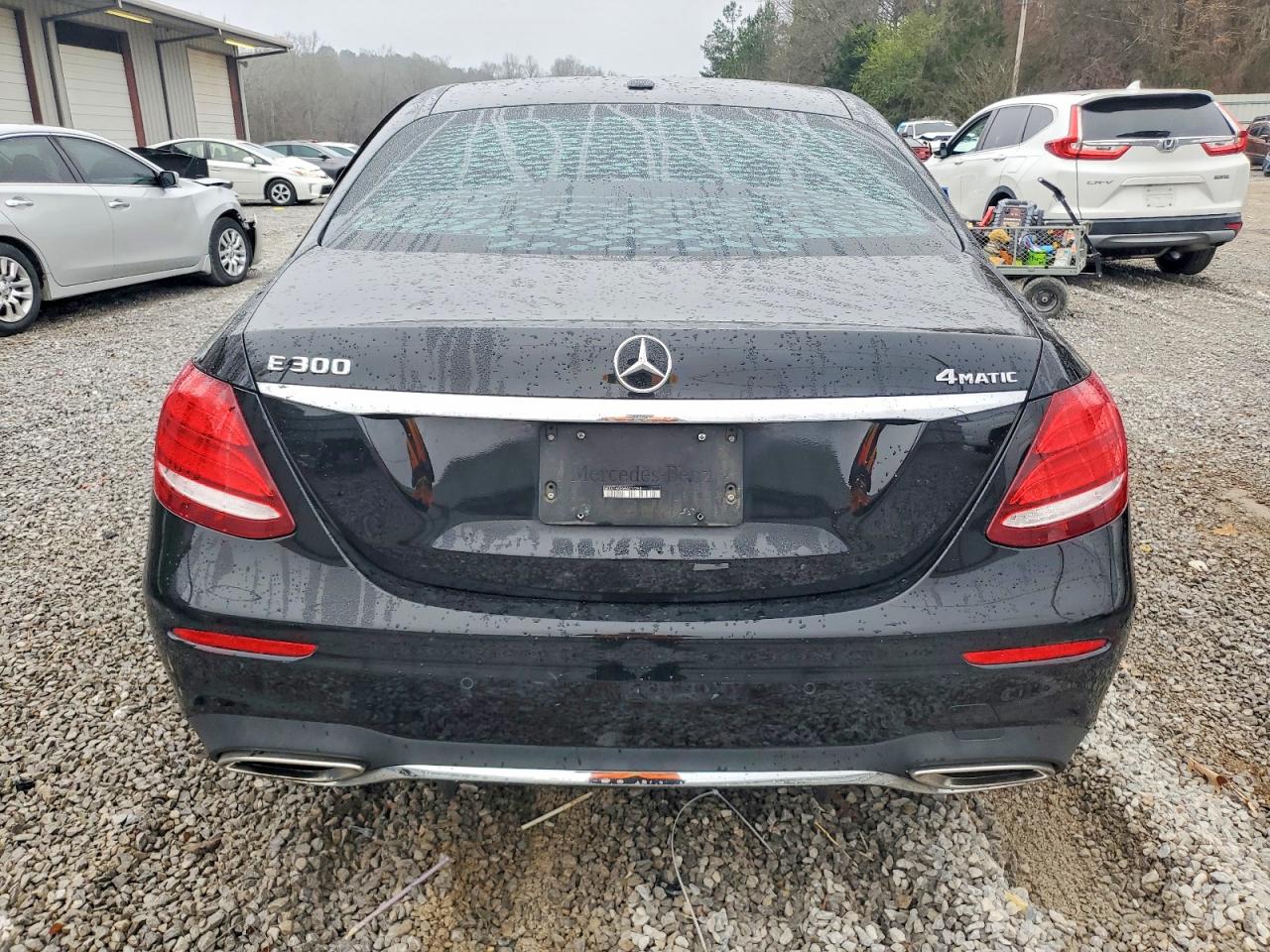 2017 MERCEDES-BENZ E 300 4MATIC photo 6