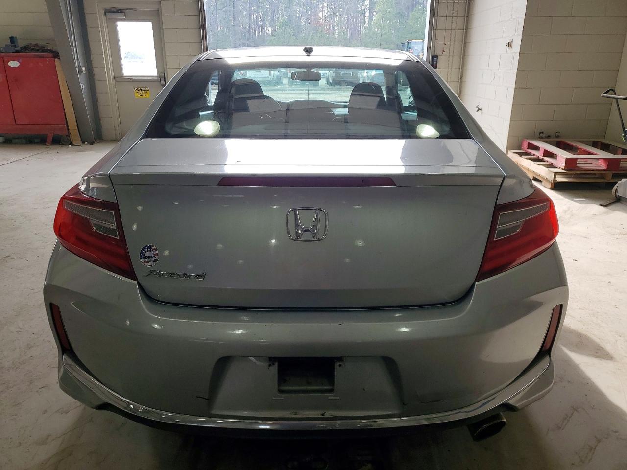 2016 HONDA ACCORD EX photo 6