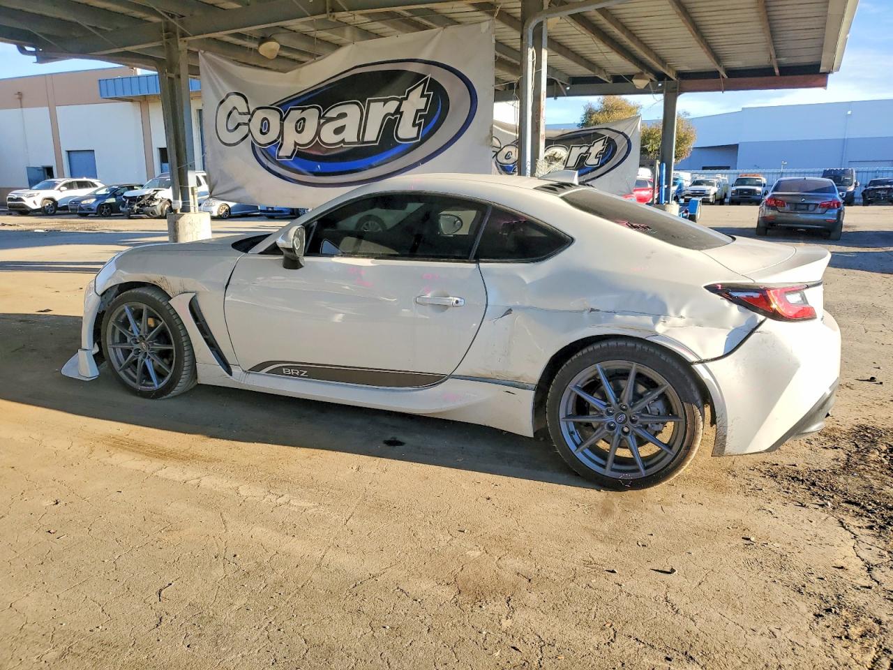 2023 SUBARU BRZ LIMITED photo 2