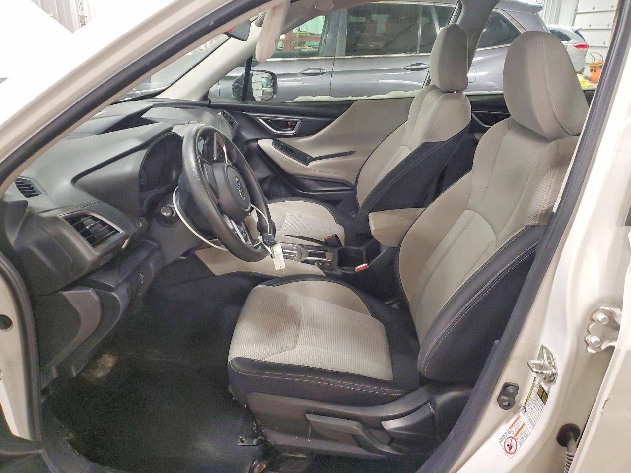 2019 SUBARU FORESTER photo 7
