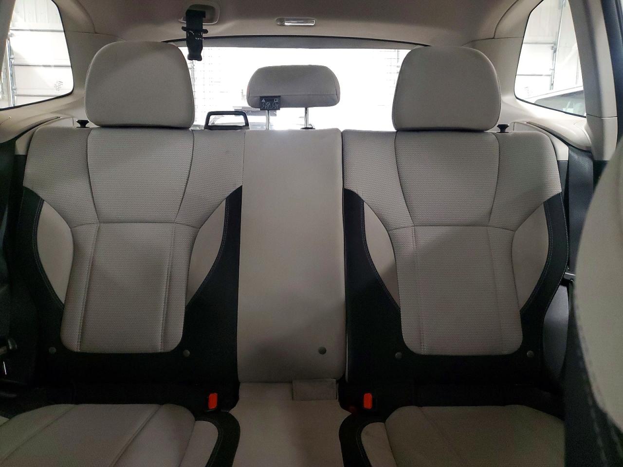 2019 SUBARU FORESTER photo 10