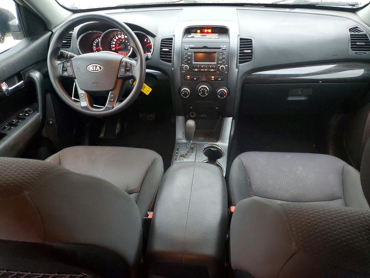 2011 KIA SORENTO BASE photo 8