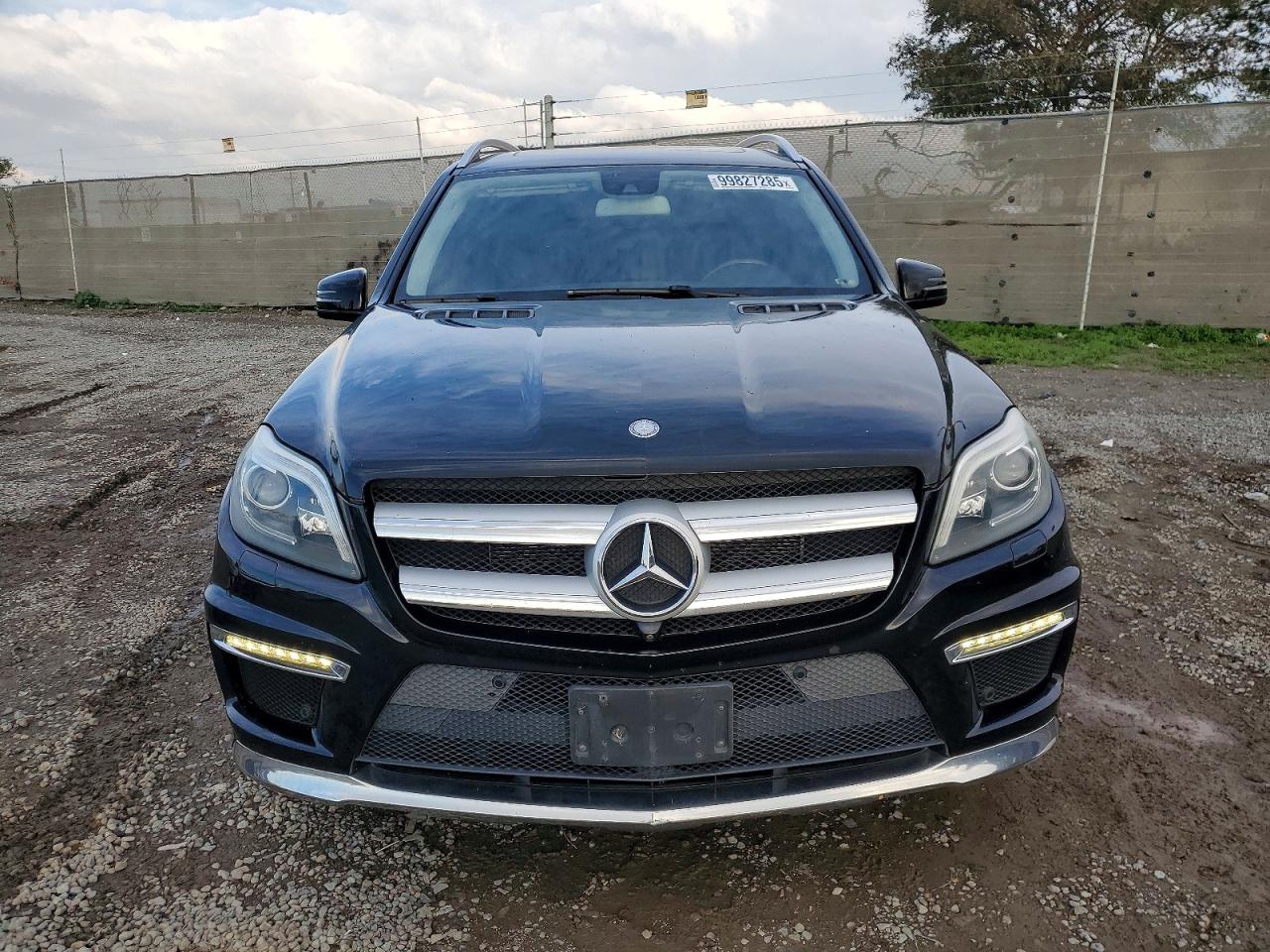 2014 MERCEDES-BENZ GL 550 4MATIC photo 9