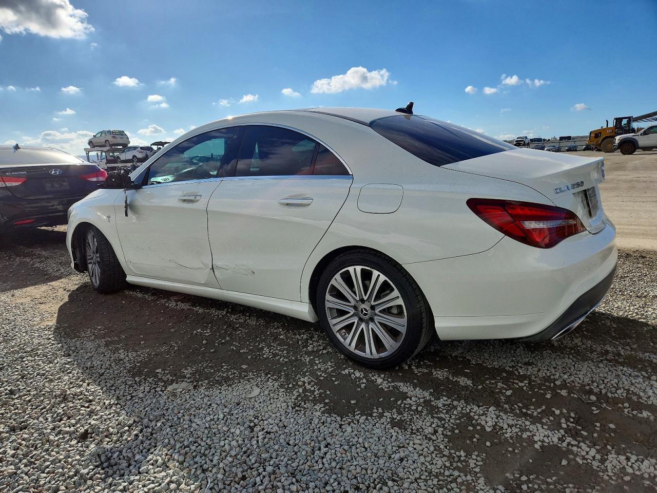 2018 MERCEDES-BENZ CLA 250 photo 2