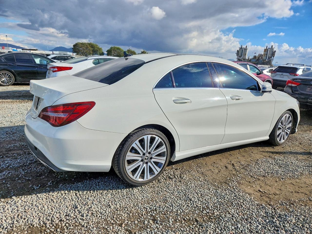 2018 MERCEDES-BENZ CLA 250 photo 3