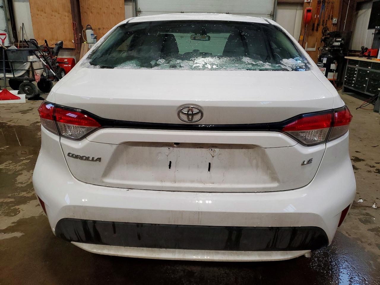 2020 TOYOTA COROLLA LE photo 6