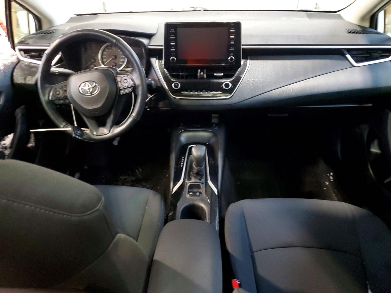2020 TOYOTA COROLLA LE photo 8