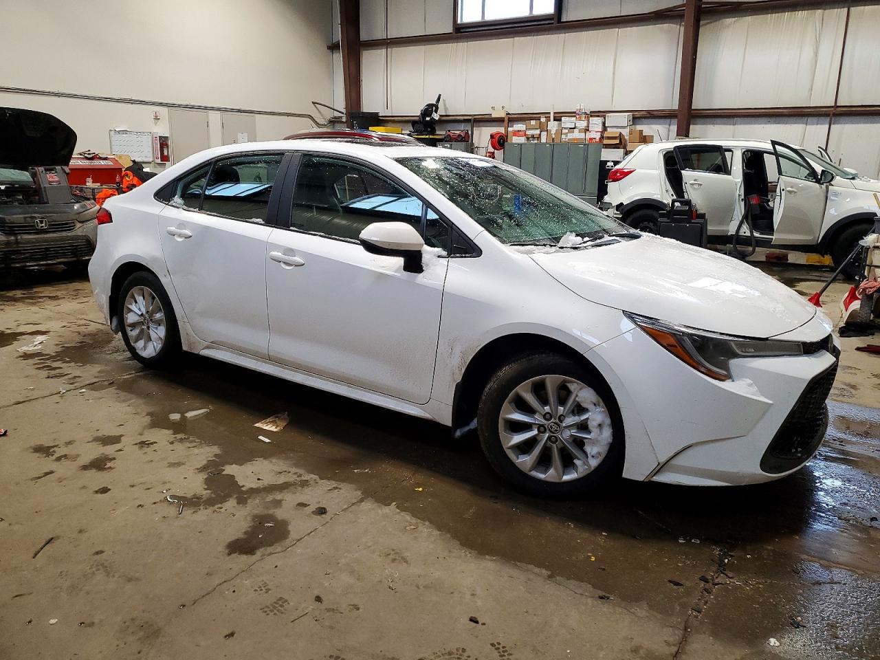 2020 TOYOTA COROLLA LE photo 4