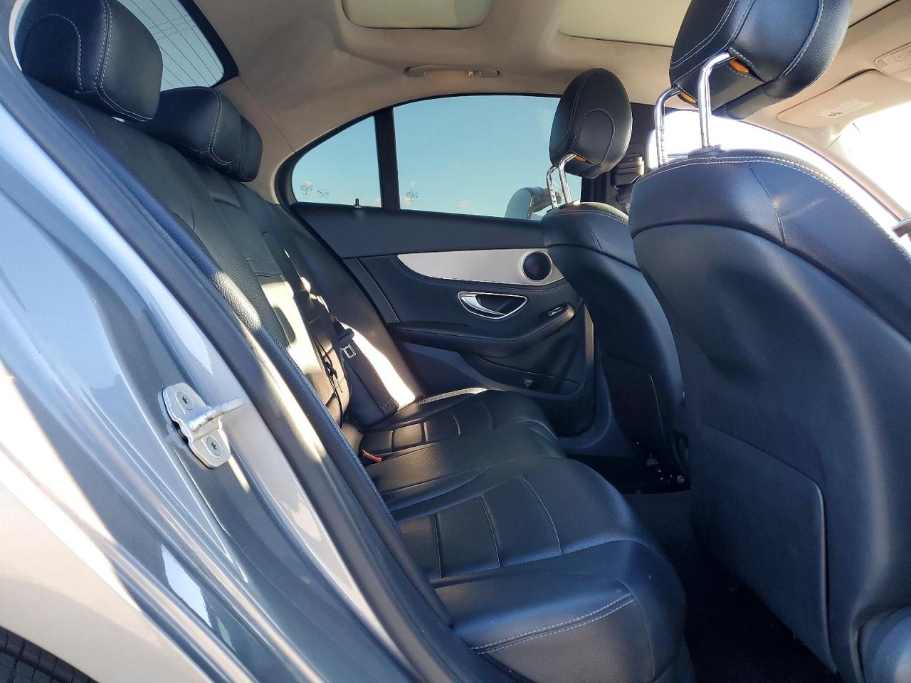 2015 MERCEDES-BENZ C 300 4MATIC photo 10