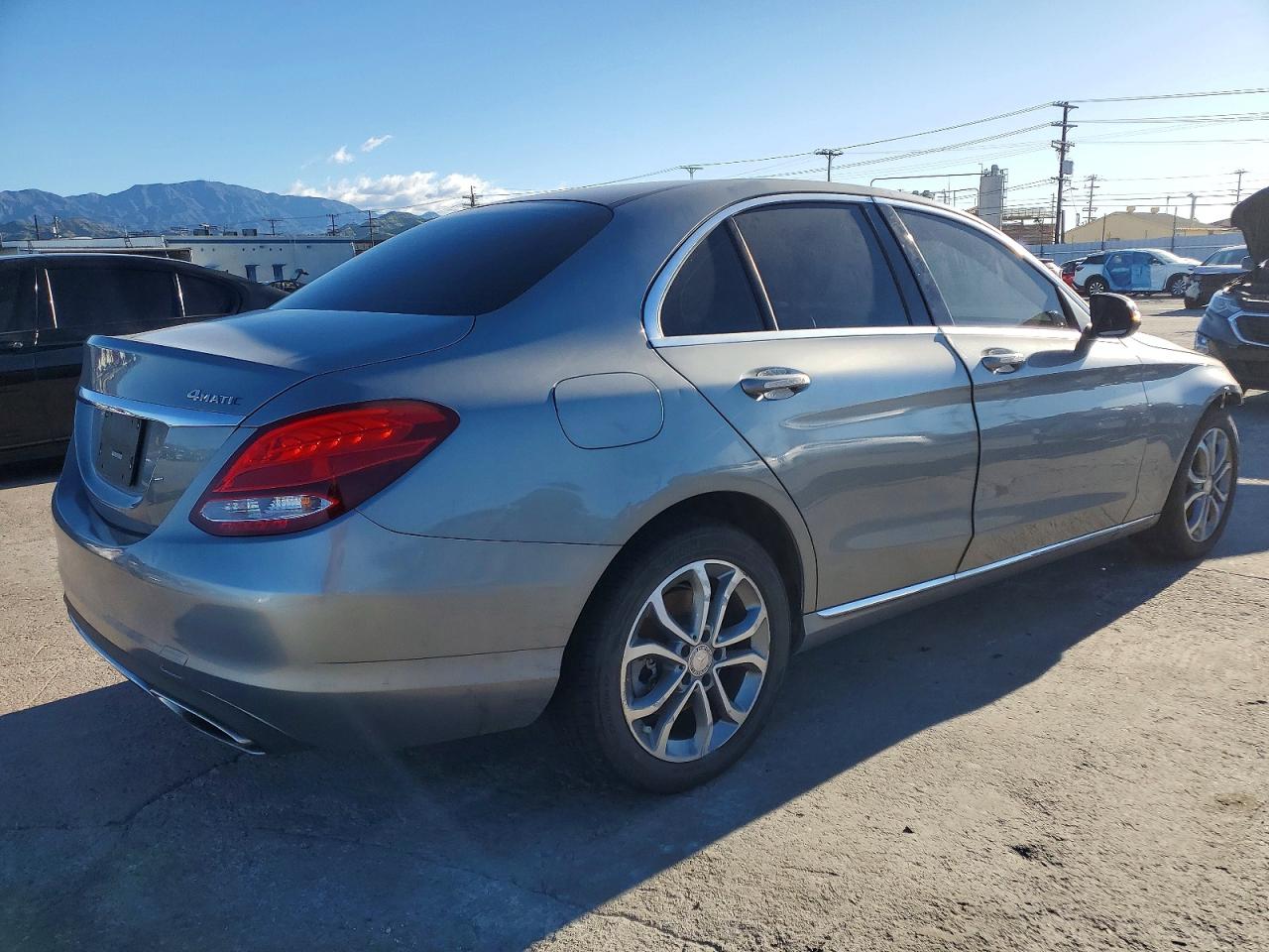 2015 MERCEDES-BENZ C 300 4MATIC photo 3