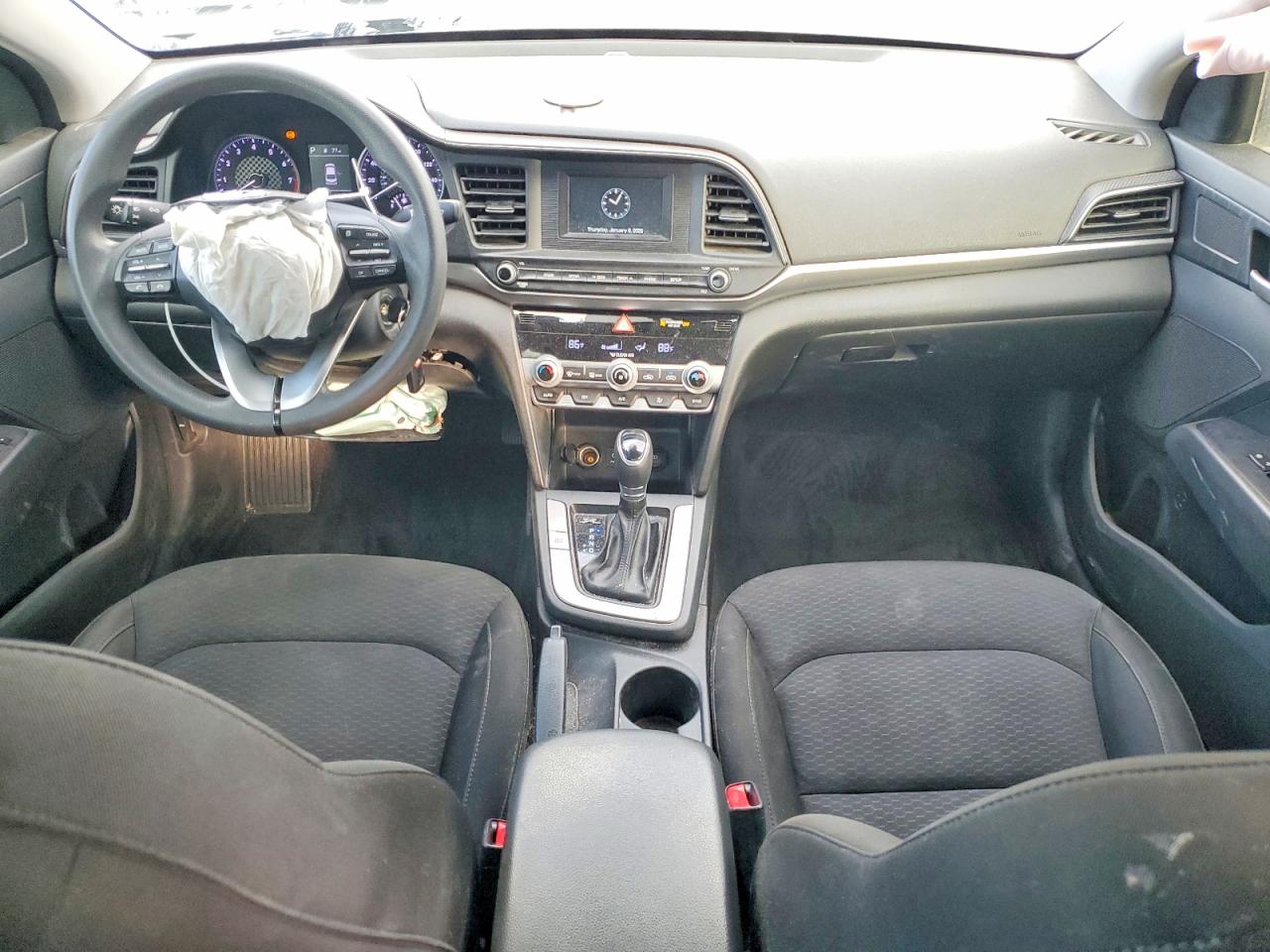 2020 HYUNDAI ELANTRA SE photo 8