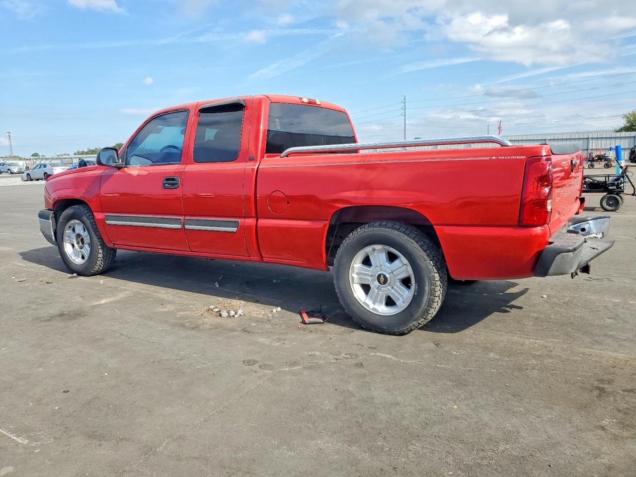 2003 CHEVROLET SILVERADO C1500 photo 2