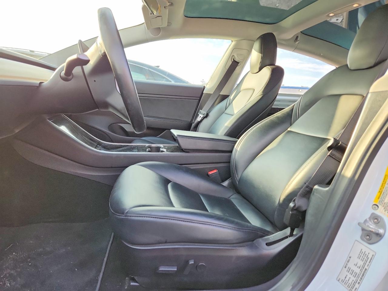 2019 TESLA MODEL 3 photo 7