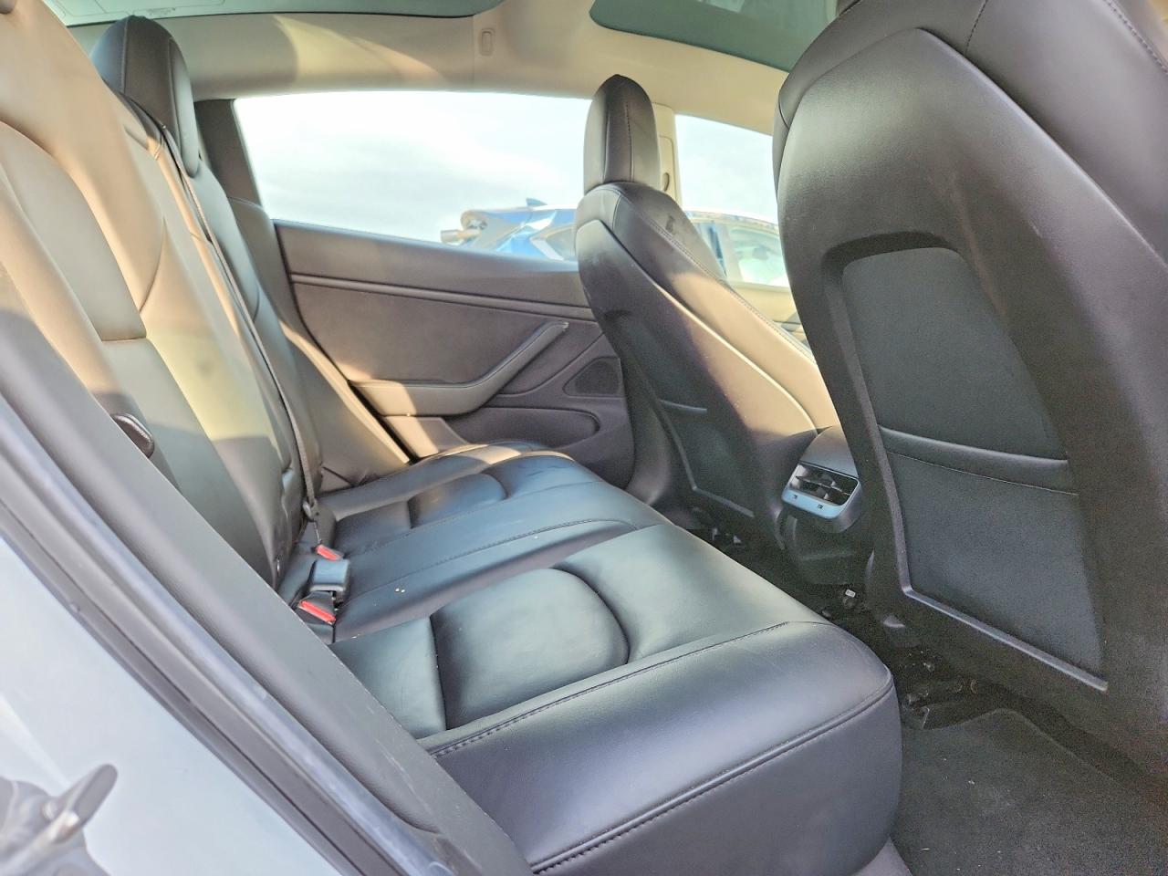 2019 TESLA MODEL 3 photo 10