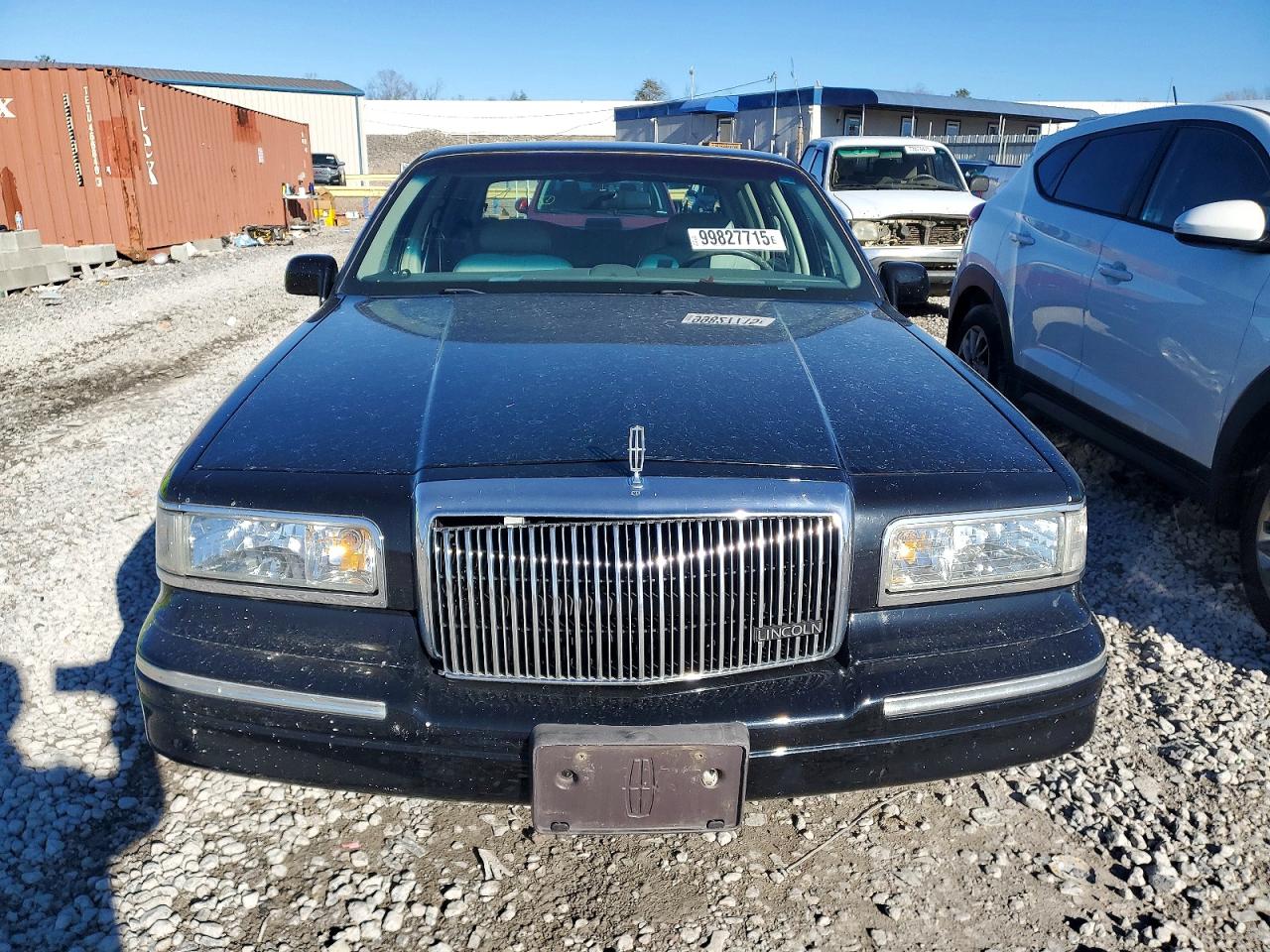 1997 LINCOLN TOWN CAR EXECUTIVE photo 5