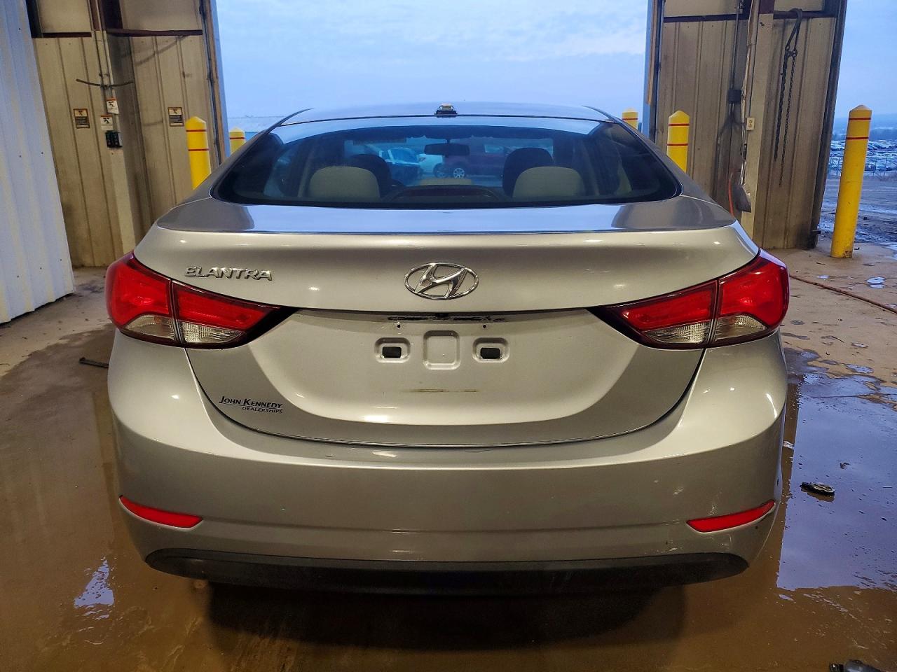 2016 HYUNDAI ELANTRA SE photo 11