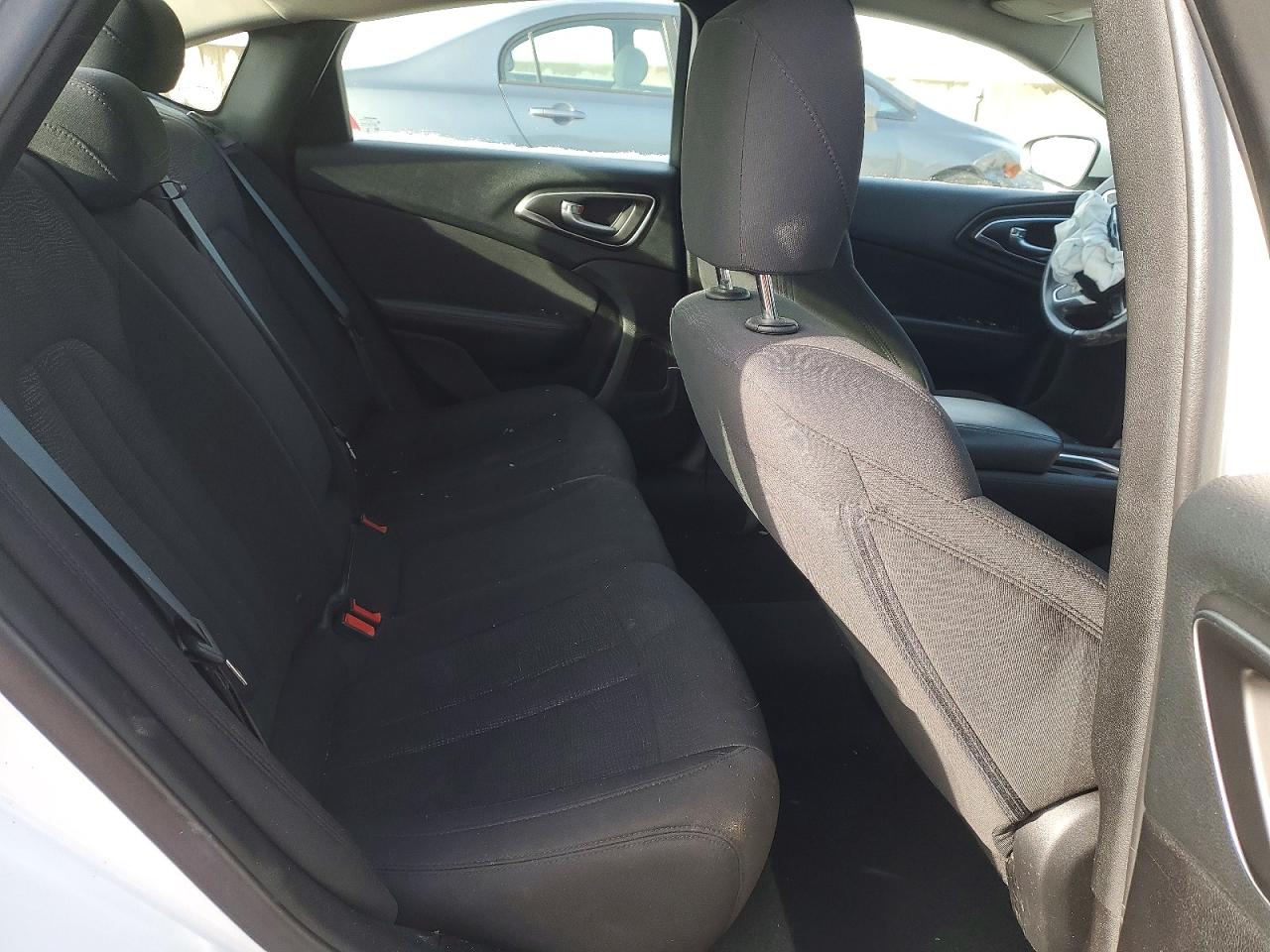 2015 CHRYSLER 200 LIMITED photo 10
