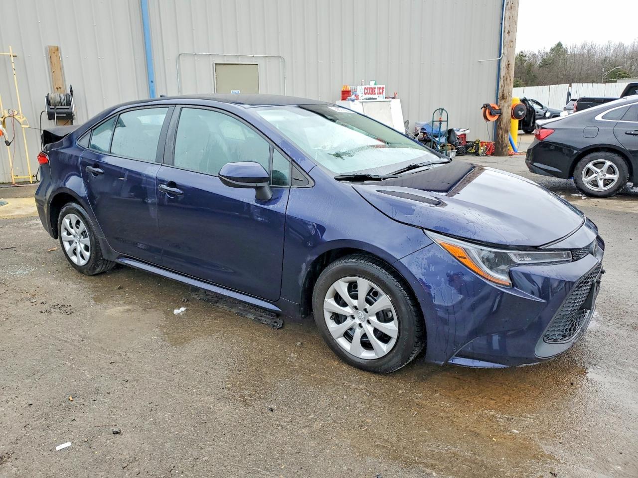 2021 TOYOTA COROLLA LE photo 4