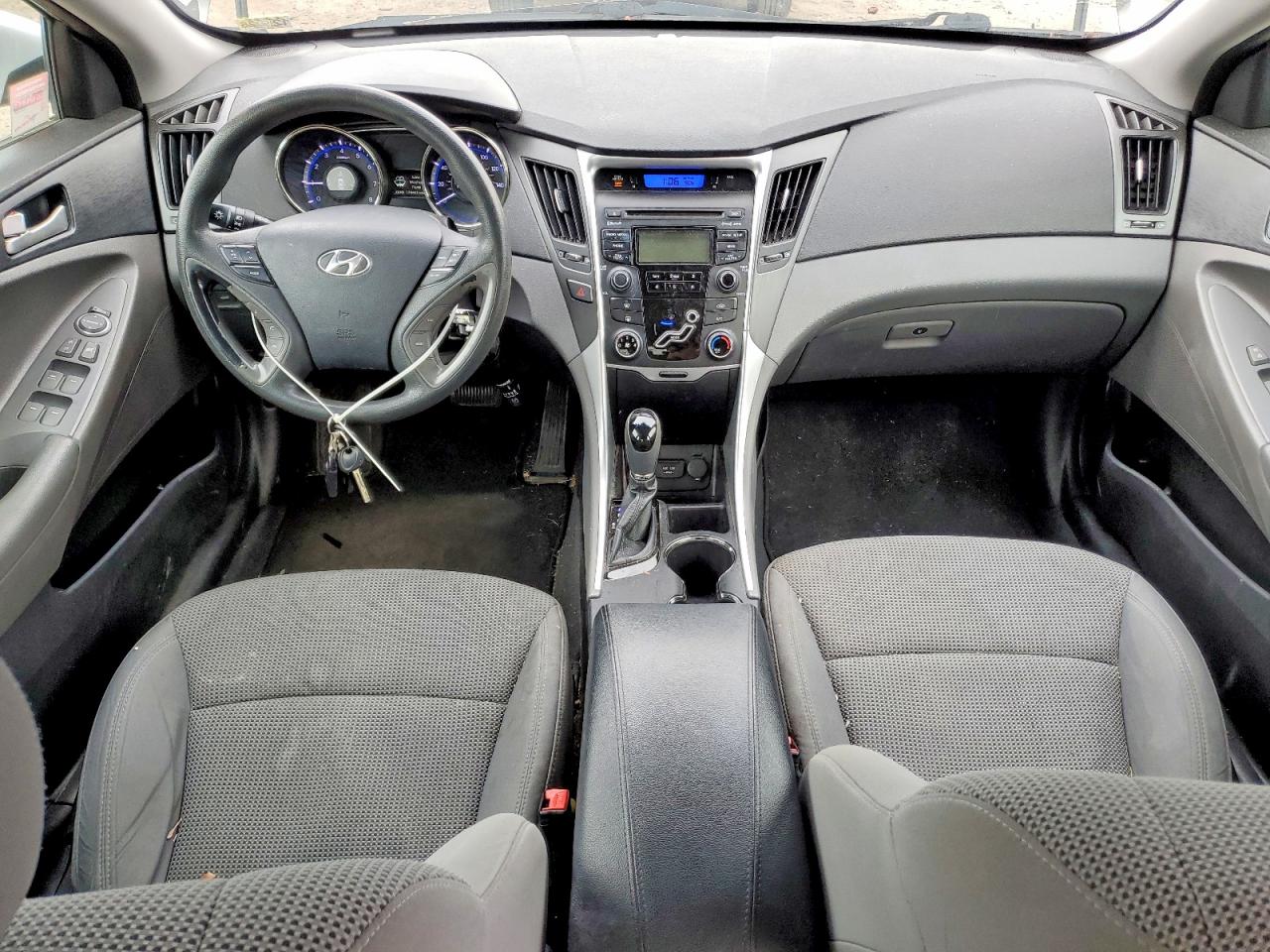 2013 HYUNDAI SONATA GLS photo 8