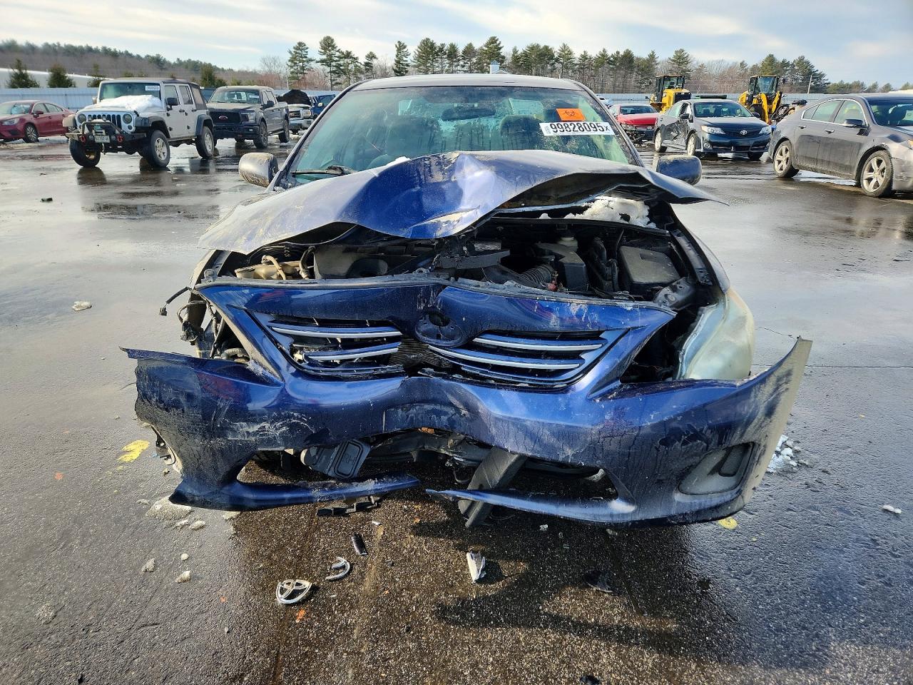 2013 TOYOTA COROLLA BASE photo 9