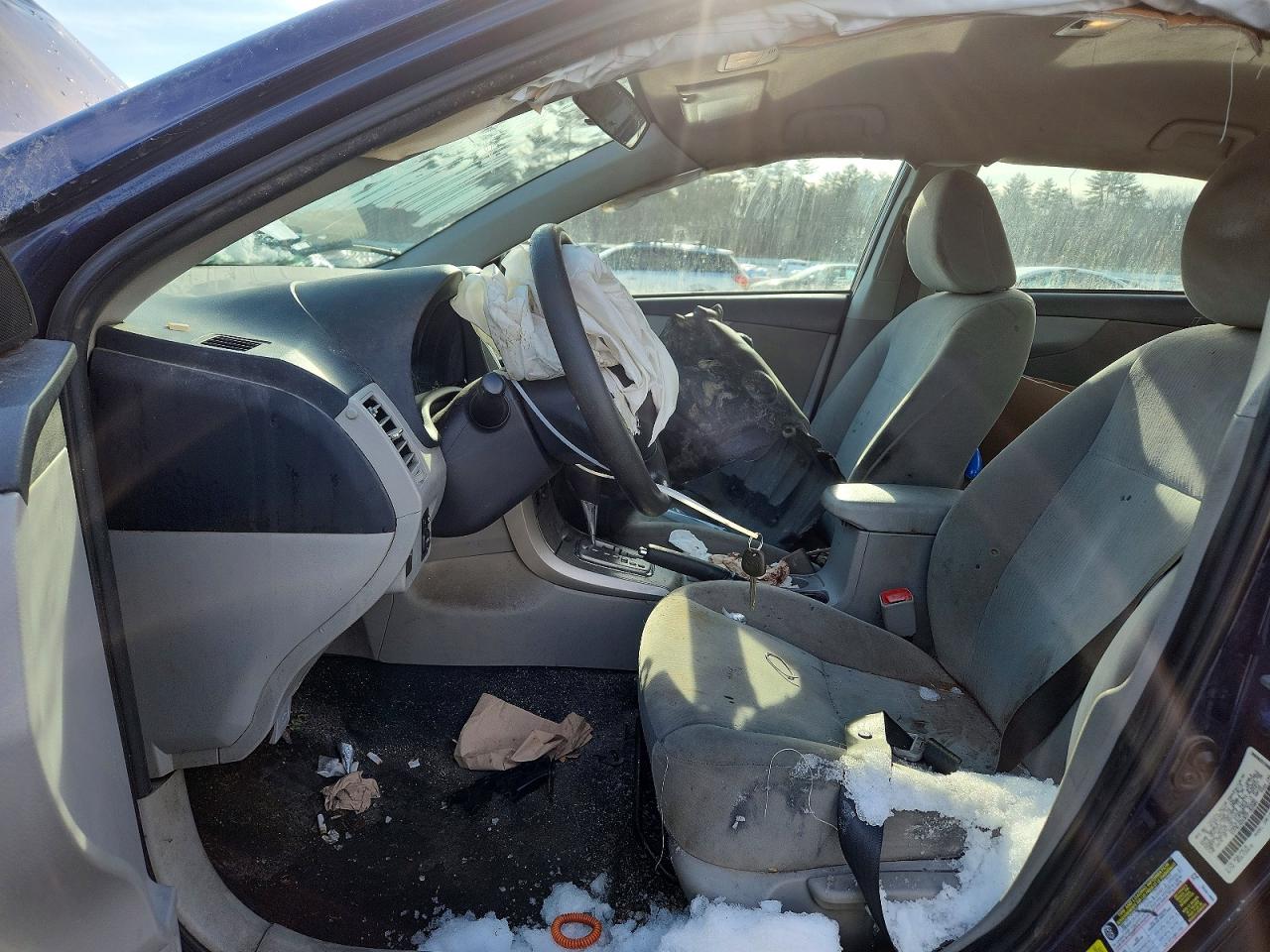 2013 TOYOTA COROLLA BASE photo 13