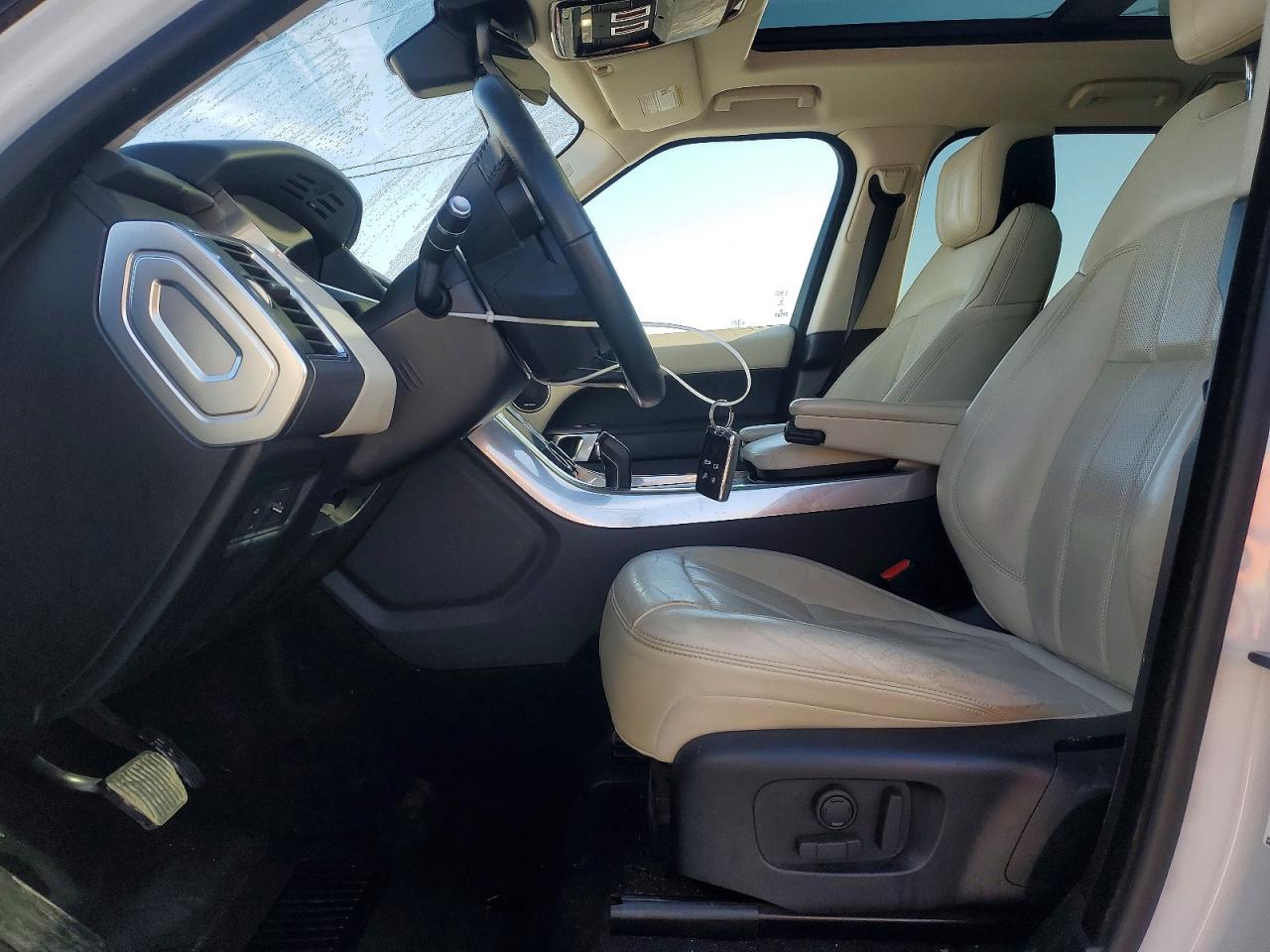 2018 LAND ROVER RANGE ROVER SPORT HSE photo 7