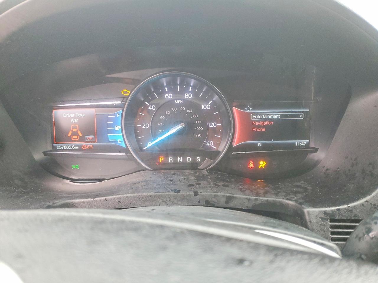 2019 FORD EXPLORER XLT photo 9